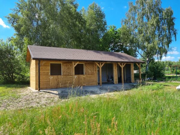 2 Stajnia 10x3,5m plus 1m wiata