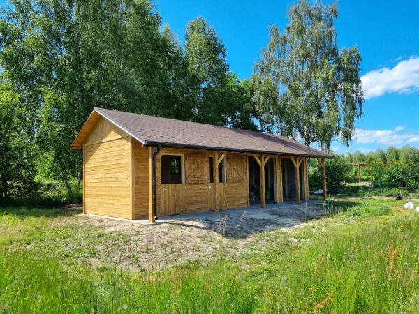 3 Stajnia 10x3,5m plus 1m wiata