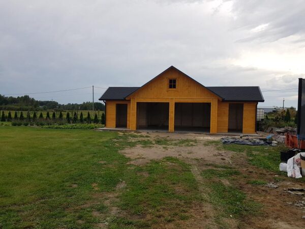Duży garaż drewniany 57 m² z poddaszem | Pomieszczenie gospodarcze