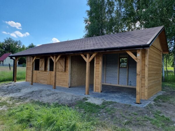 5 Stajnia 10x3,5m plus 1m wiata
